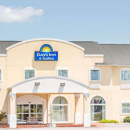 Days Inn & Suites By Wyndham Swainsboro Экстерьер фото