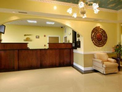 Days Inn & Suites By Wyndham Swainsboro Экстерьер фото